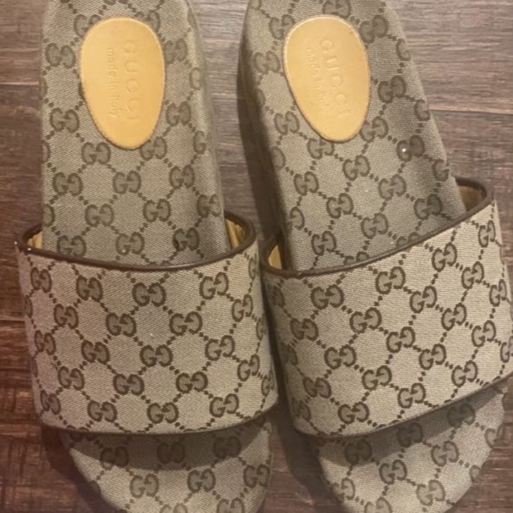 Gucci slides